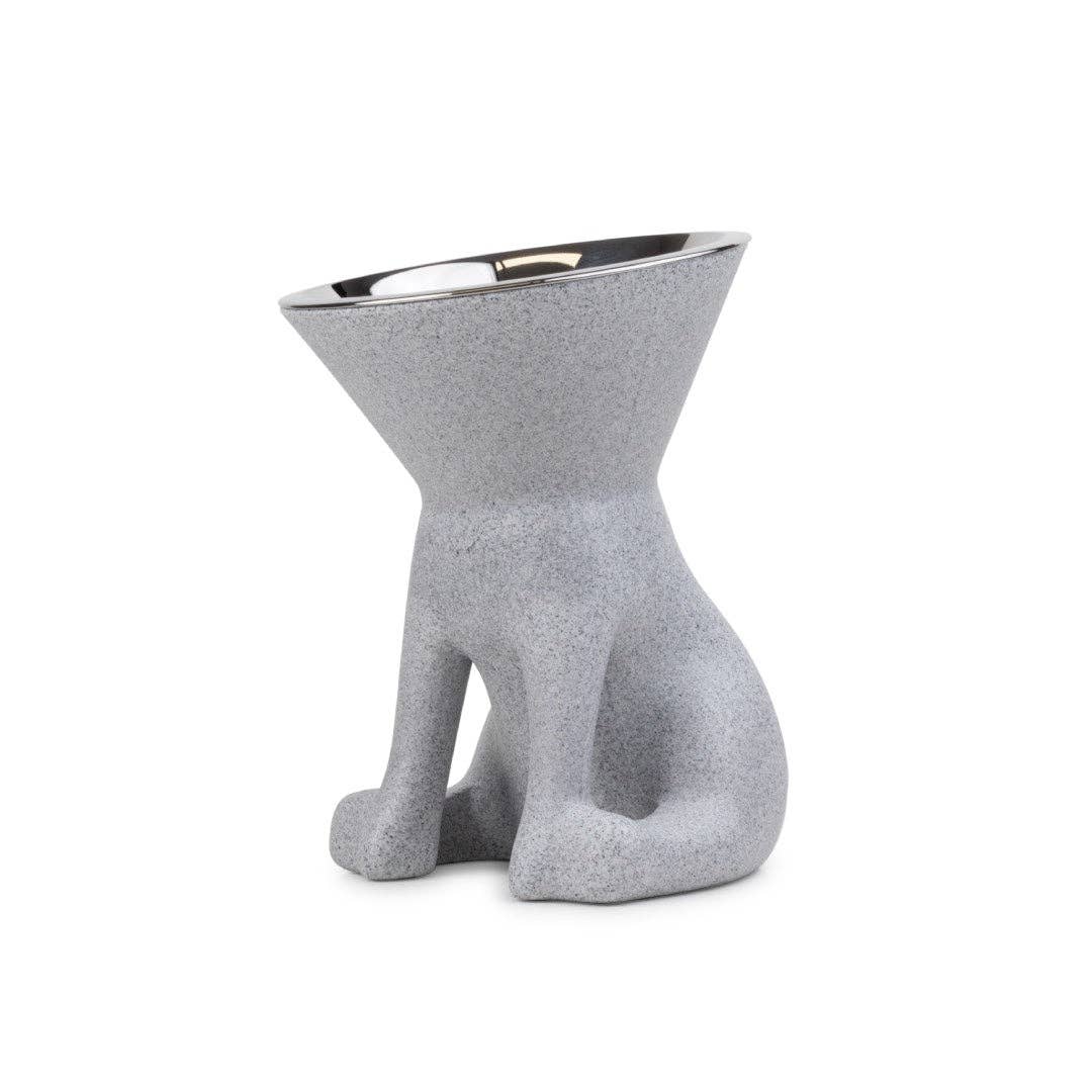 Puppy Gallery - ELIZABETH - The Queen of Dog Bowl Image