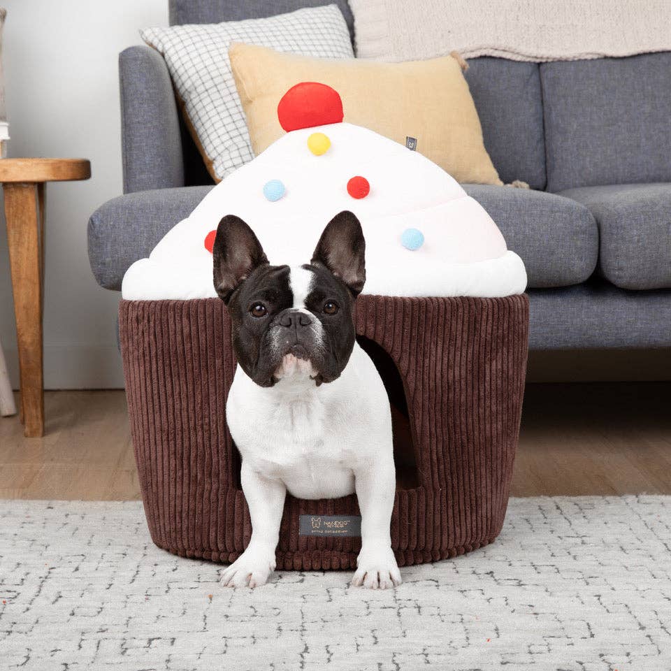 Nandog Pet Gear - CUPCAKE CHOCOLATE DOG BED / CAT HUT - LARGE PRIVE  Image