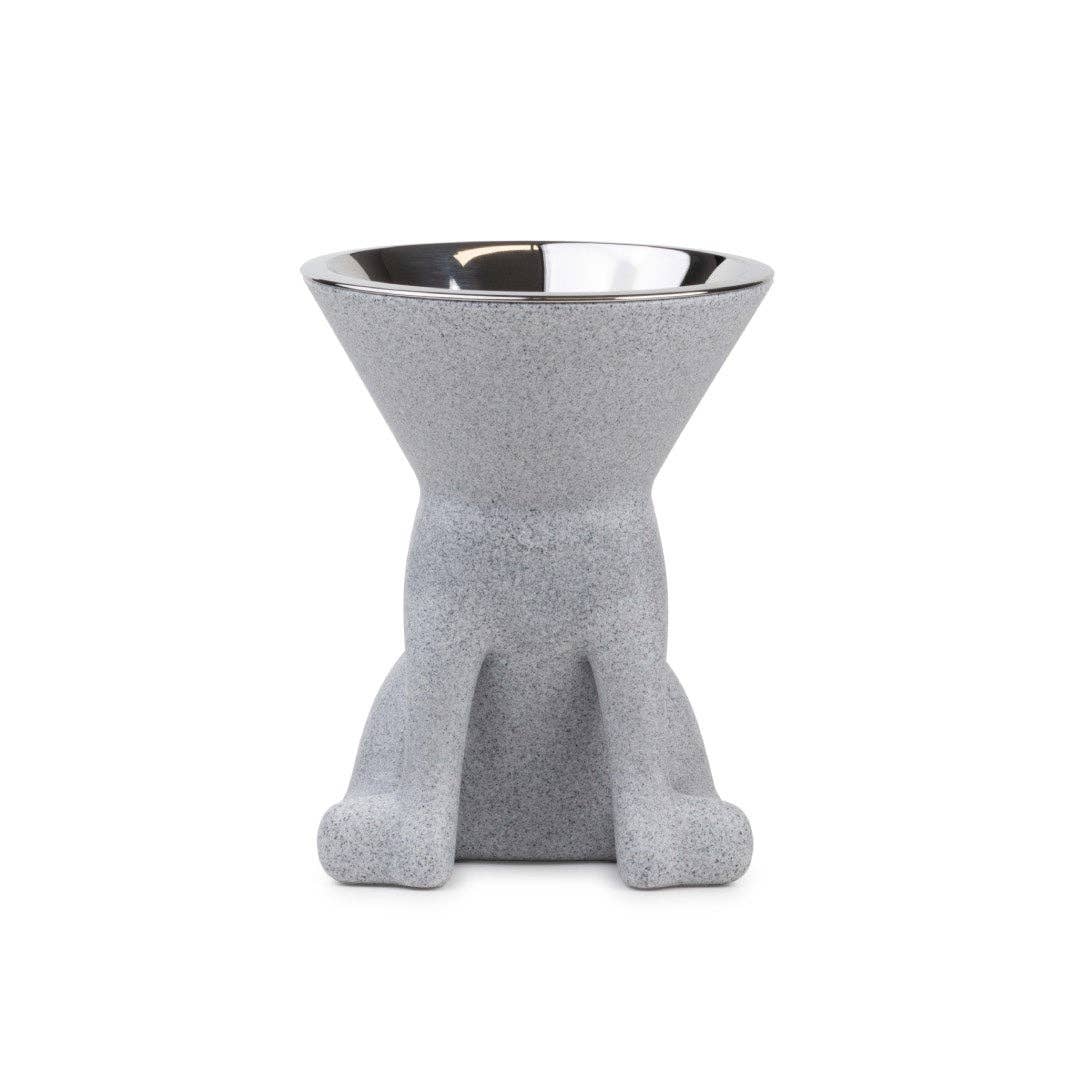 Puppy Gallery - ELIZABETH - The Queen of Dog Bowl Image
