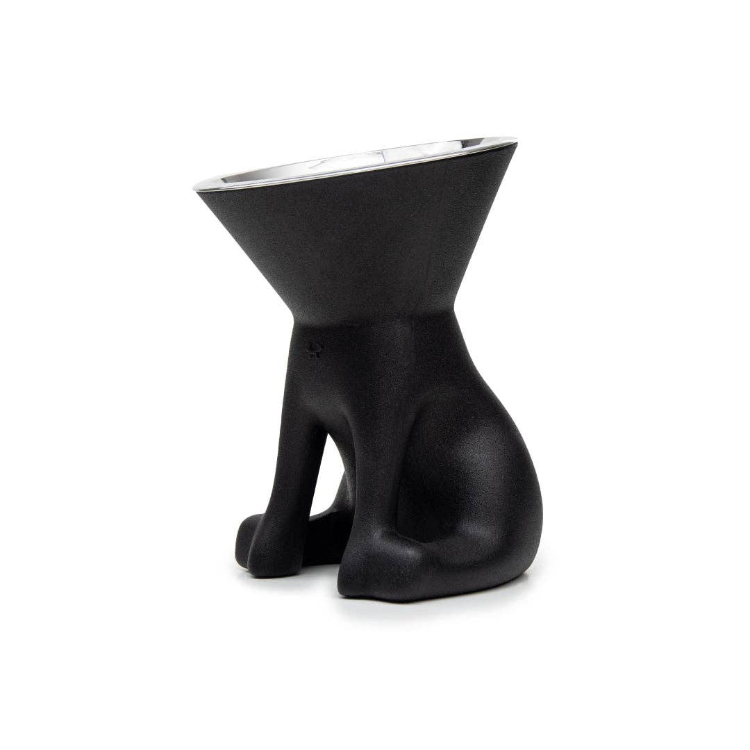Puppy Gallery - ELIZABETH - The Queen of Dog Bowl Image