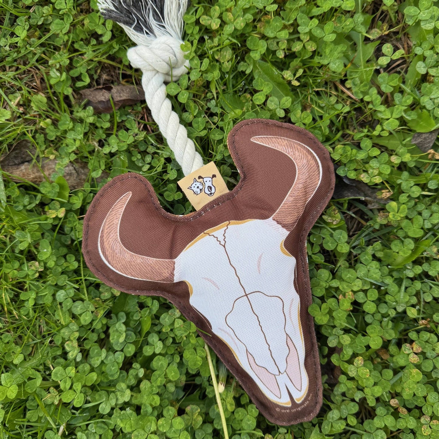 Speckle and Spot by Ore’ Originals - Rope Dog Toy | Bison Skull Image