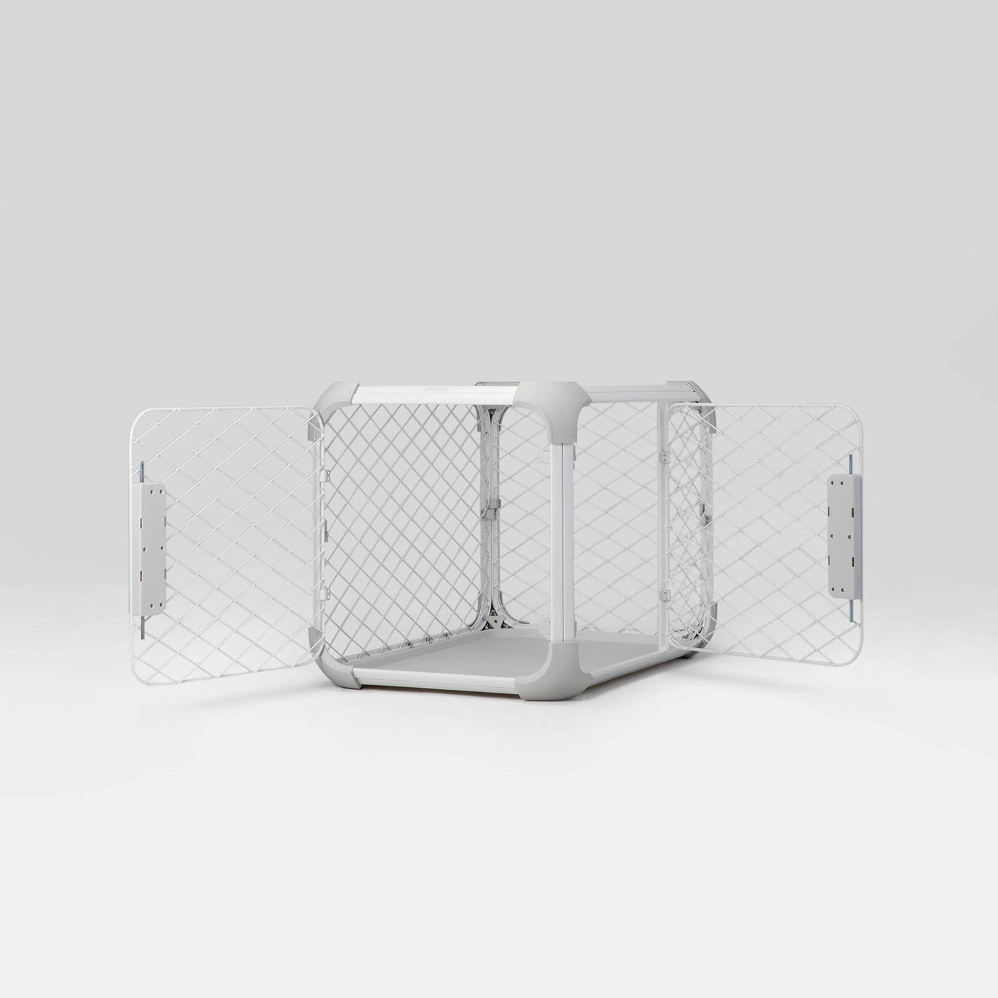 Diggs - Evolv Dog Crate  Image