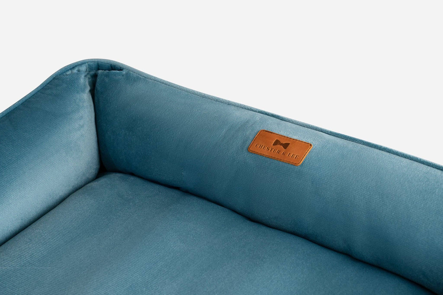 Chester & Lee - Vibrant Velvet Sleeper Dog Bed Tiffany Image