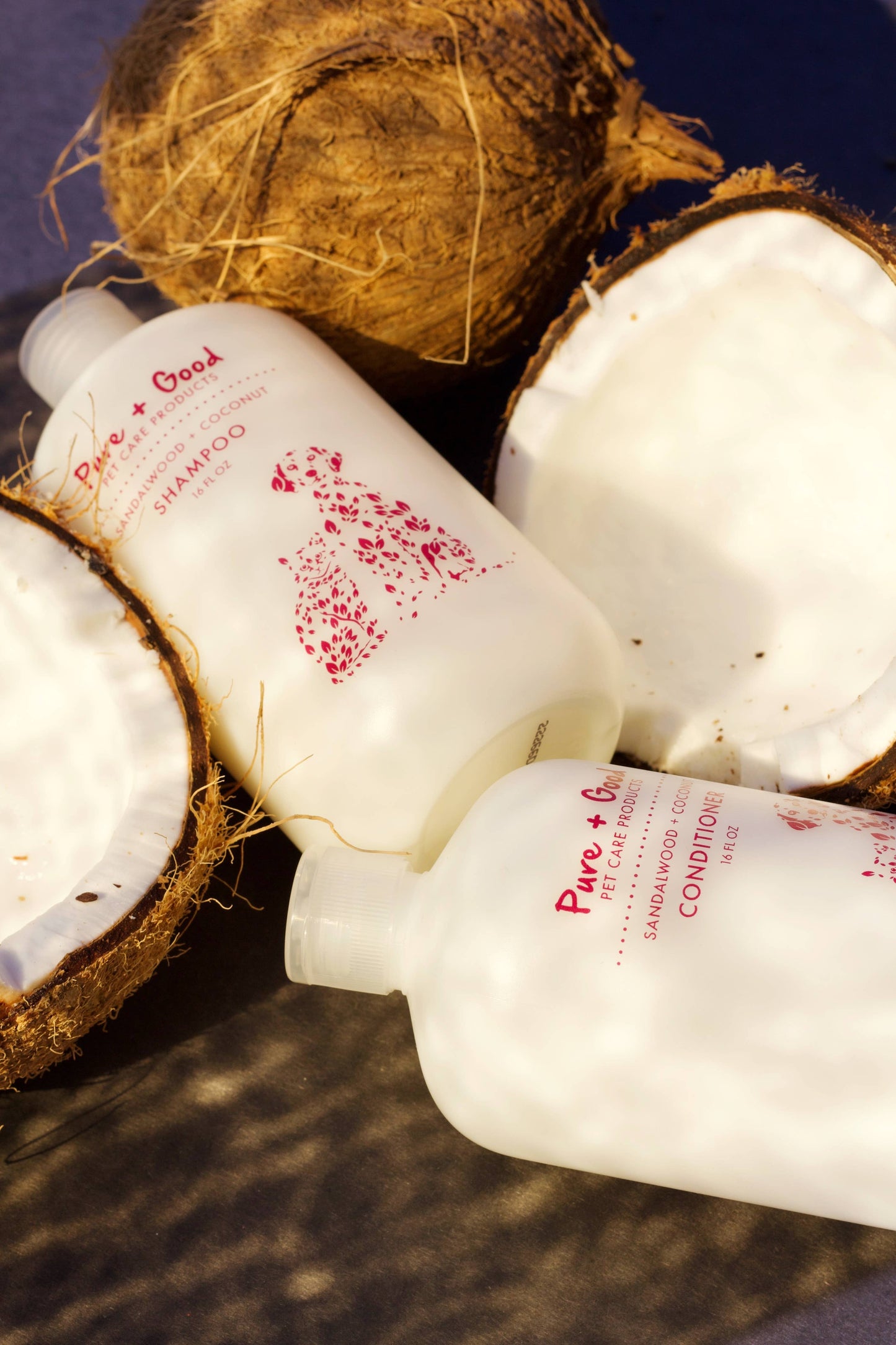 Pure + Good - Dog & Cat Shampoo: Sandalwood + Coconut Image