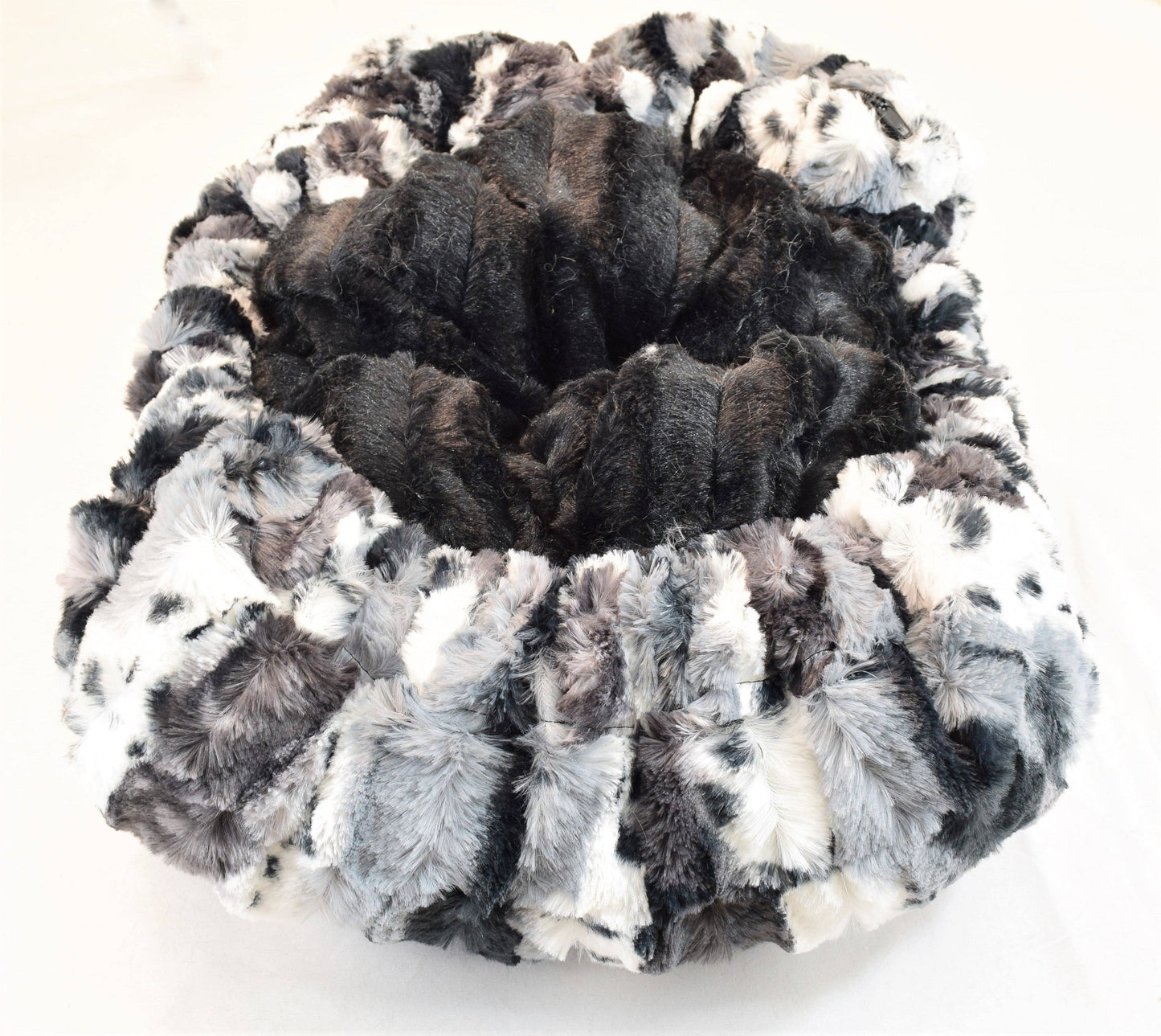 Load image into Gallery viewer, Baylee Nasco - Exotic Fur Black &amp;amp; Black Mink Travel Bed/Blanket  Image
