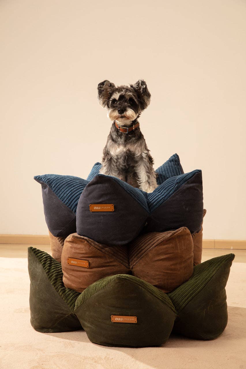 PEHOM - OULU X PEHOM - CUDDLE PET PILLOW BED- Navy Blue / Olive Green / Canyon Brown Image