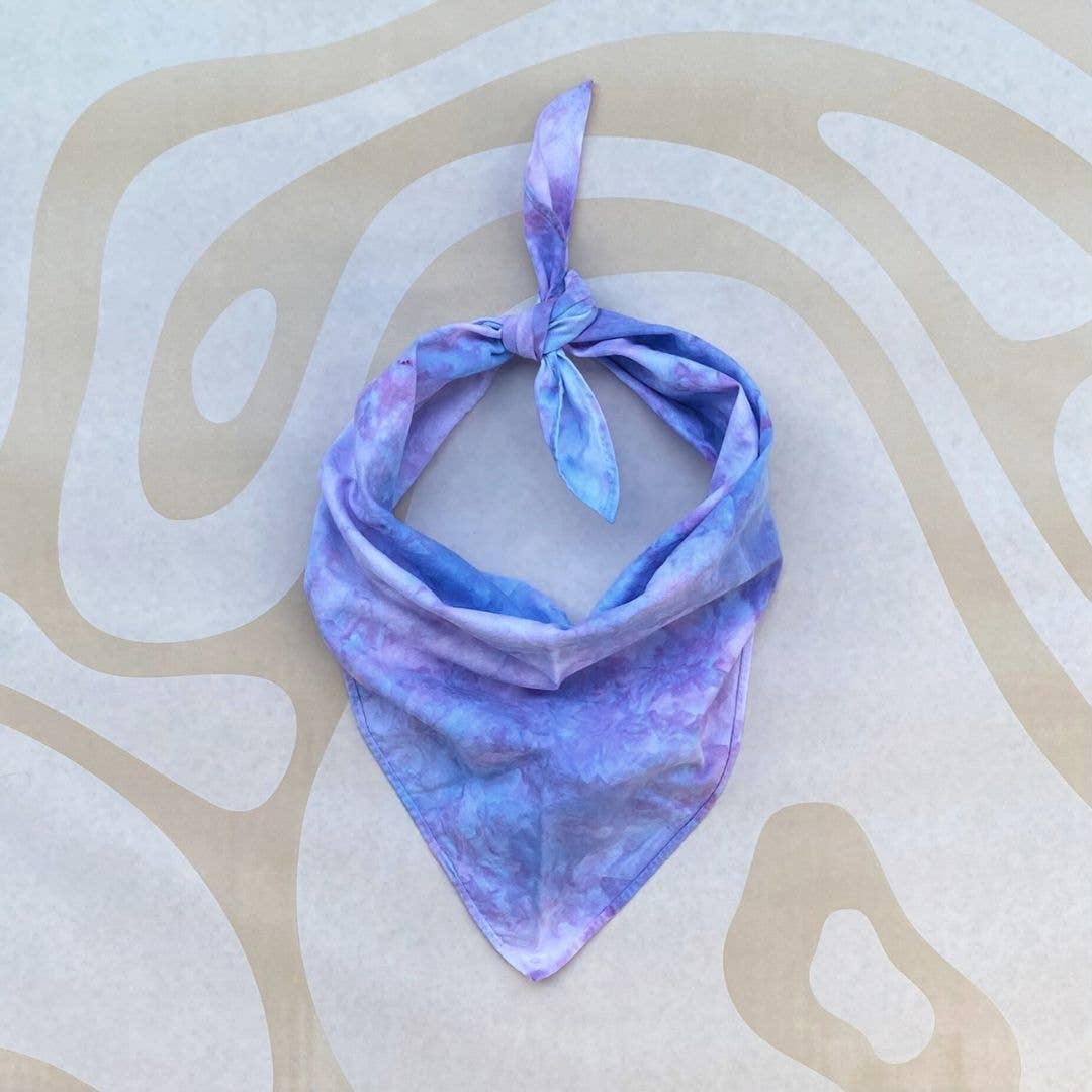 Load image into Gallery viewer, Tilley + Me - Natural Ice Dye Pet Bandana Lilac Dreams Image
