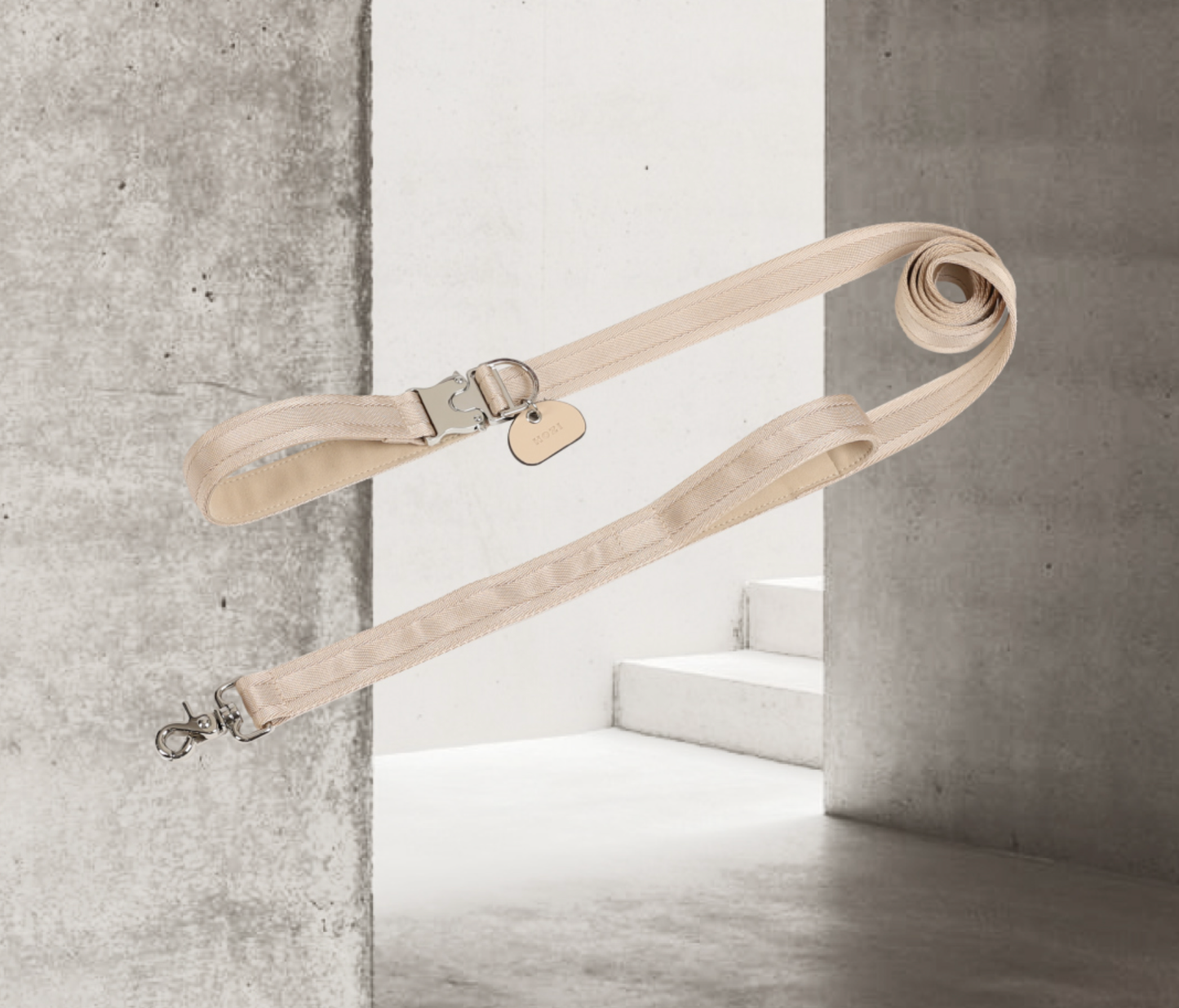 Hozi - Saddle Hands-free Leash : Beige S (0.8" width) Image